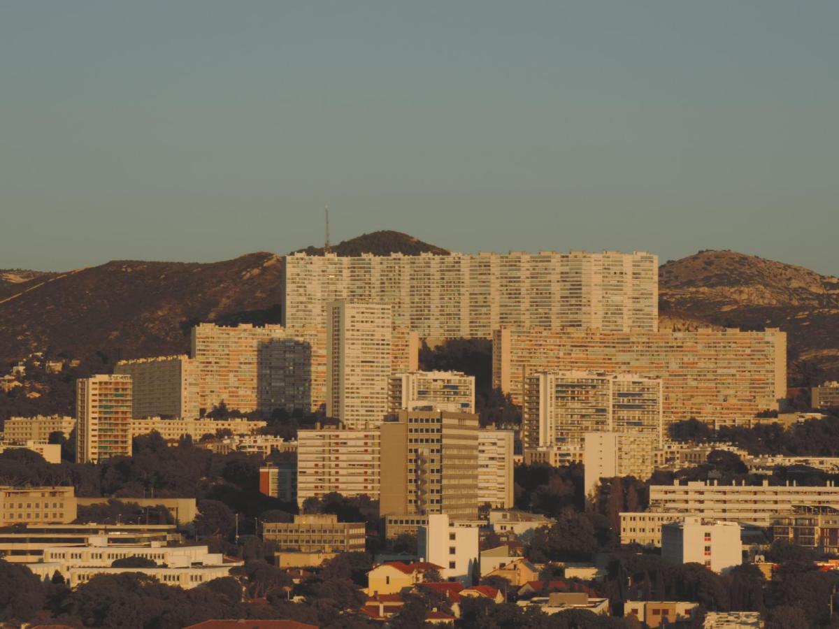 Panoramic View Of Marseille For Two Apartment Exterior photo